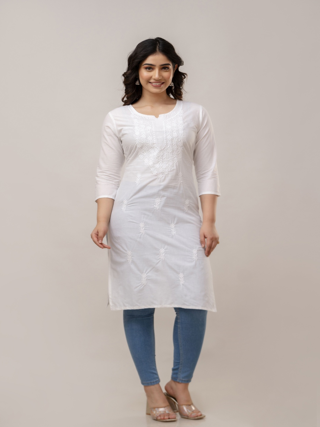 

Manvik fashion Floral Embroidered Notch Neck Straight Cotton Kurta, White