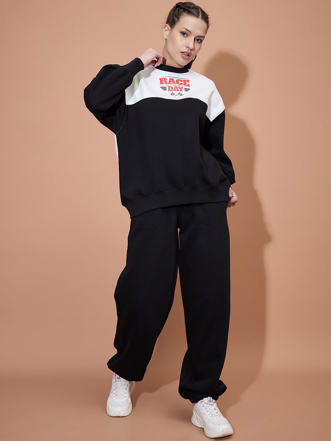 

Nun Color-Blocked Sweatshirt With Trousers Co-Ords, Black