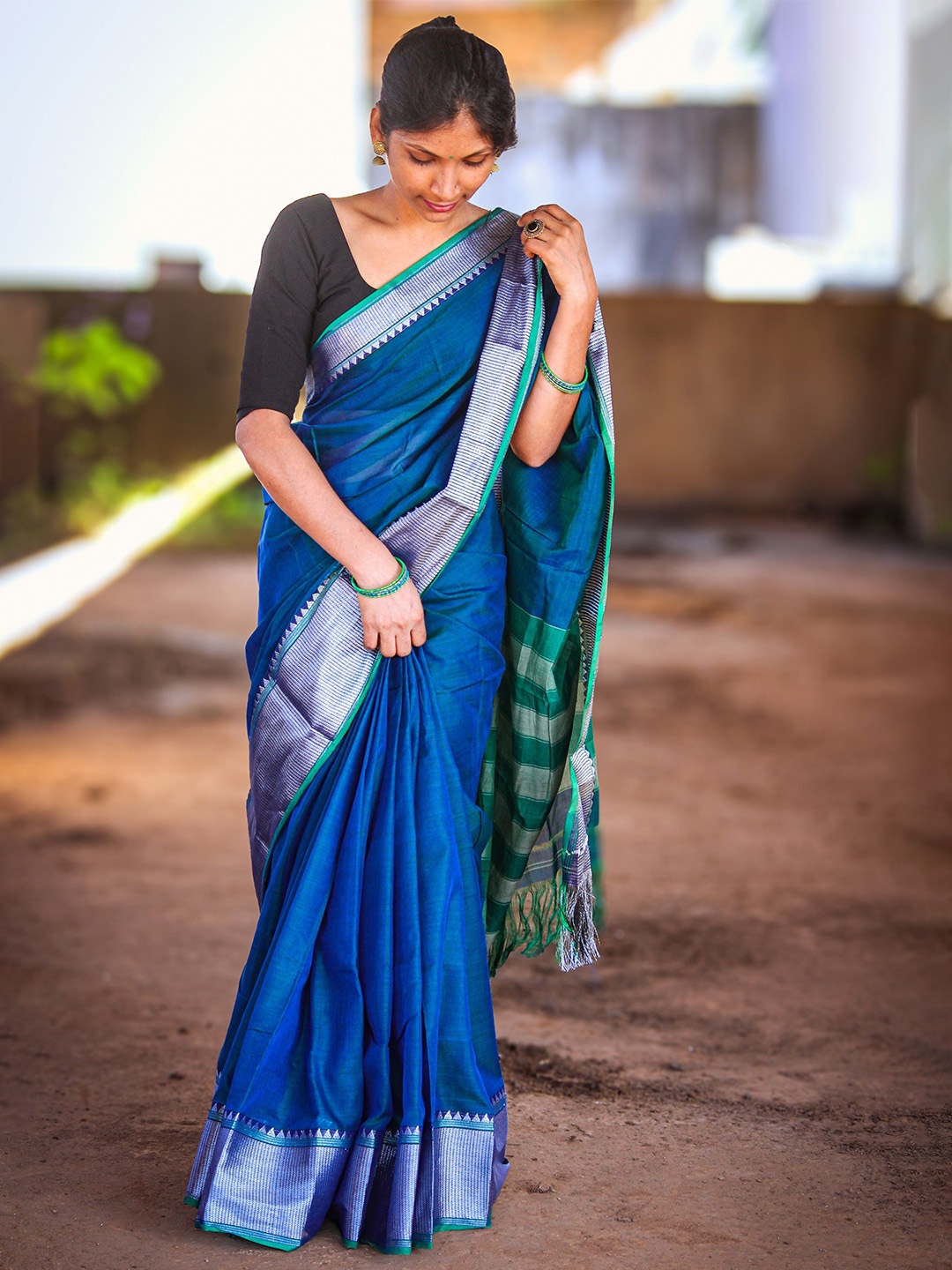 

DEVIKA TEXTILES Zari Pure Cotton Narayan Peth Saree, Blue