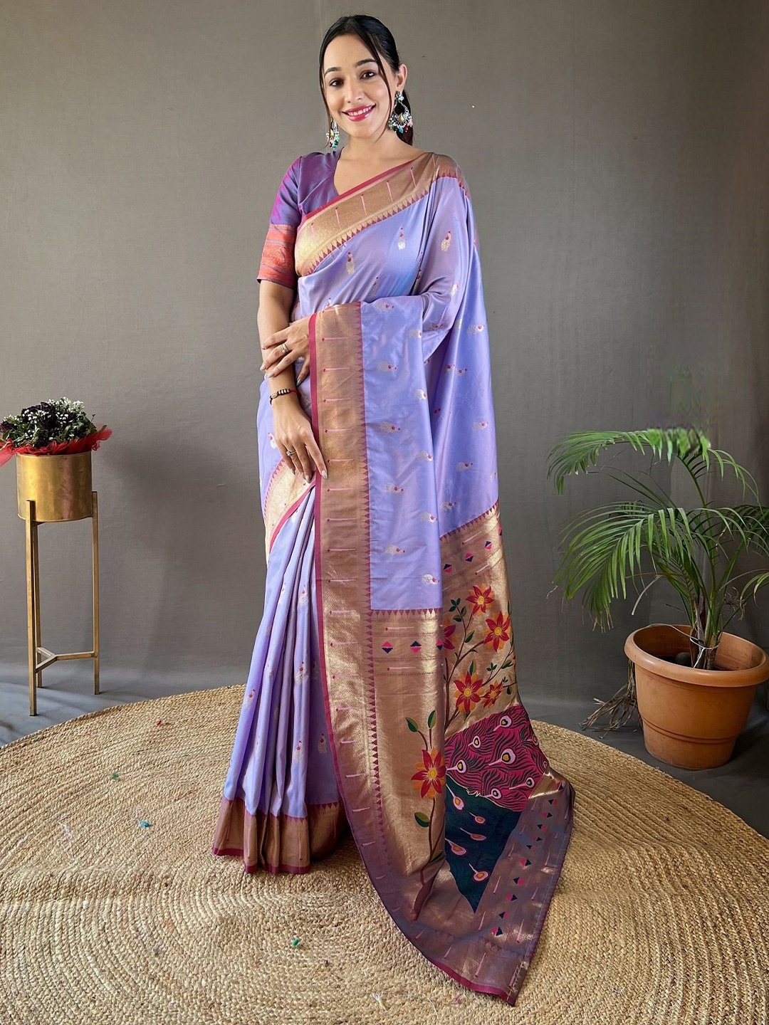 

DIVASTRI Woven Design Zari Paithani Saree, Lavender