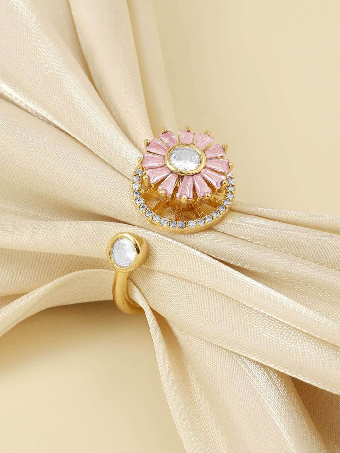 

SALTY Haya Baguette Spinner Ring For Women & Girls Finger Ring Jewellery Accessories, Gold