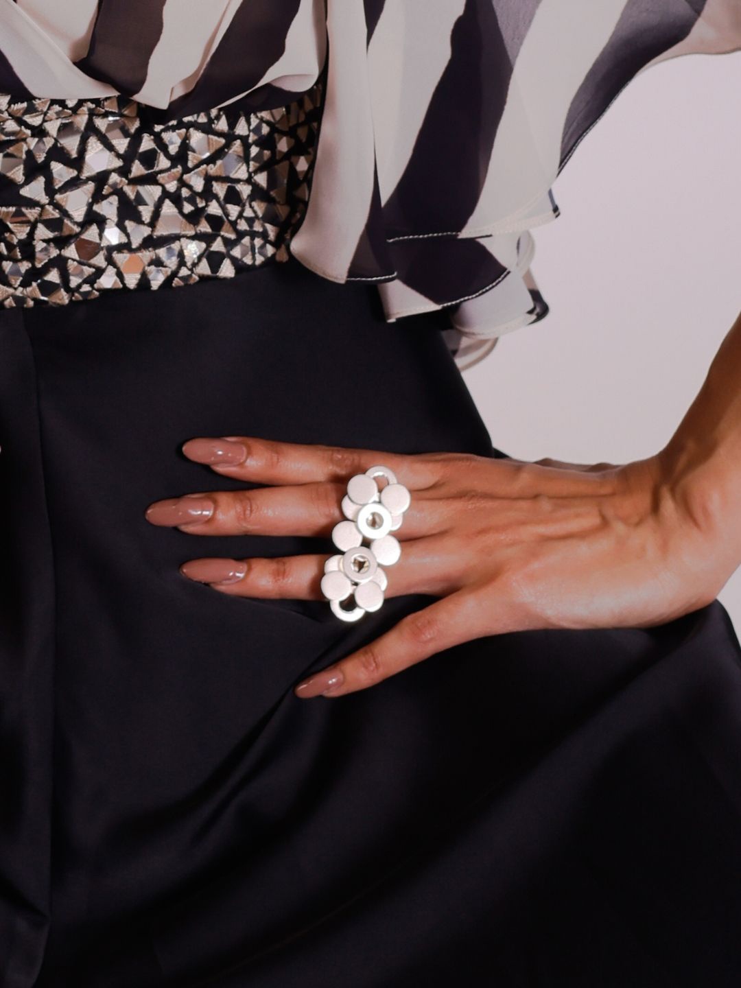 

House of Pehr Silver Plated Stunning Circle Design Finger Ring