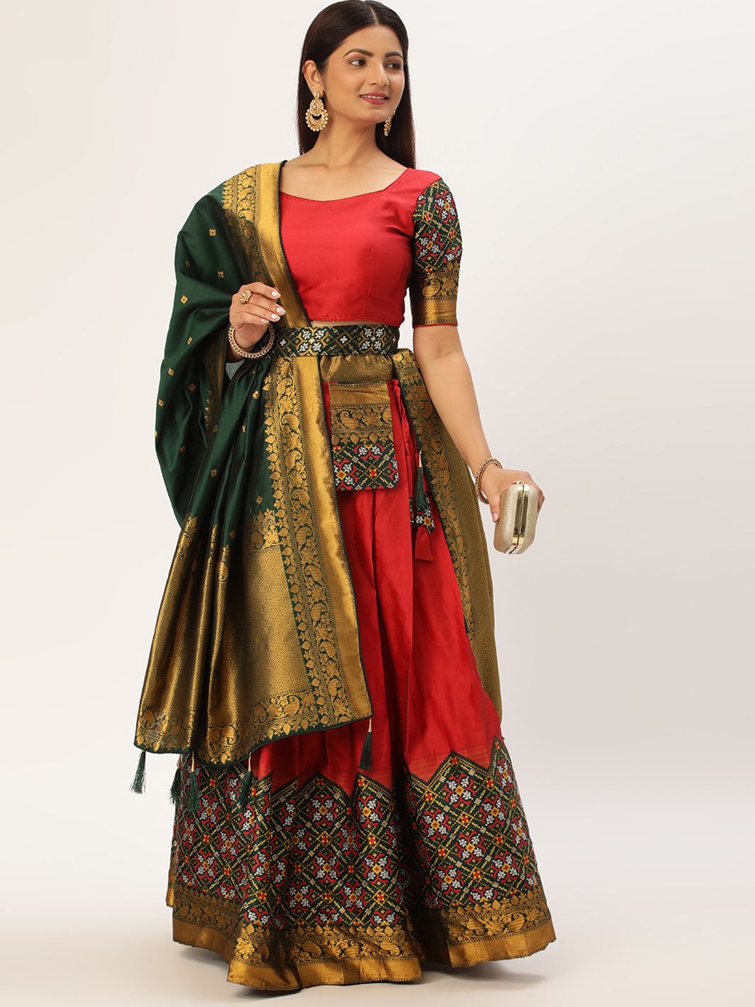 

DIVASTRI Woven Design Zari Taffeta Silk Half Saree & Unstitched Blouse With Dupatta, Red