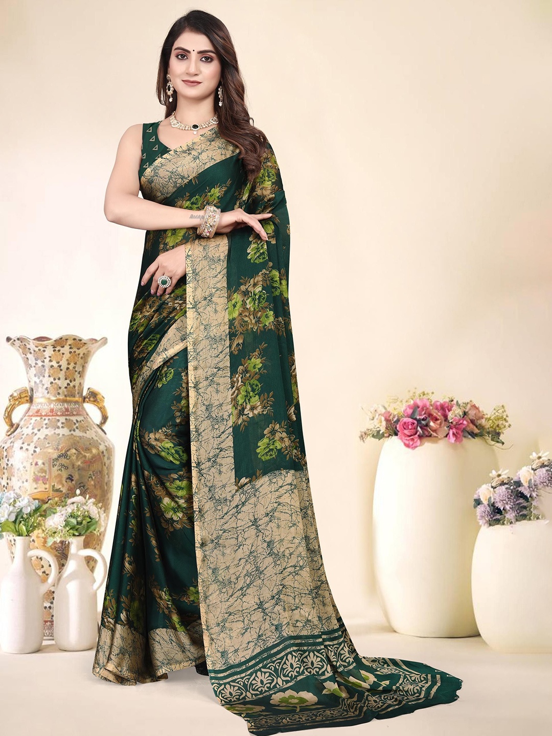 

SUPERLAXMI Floral Pure Chiffon Saree, Green