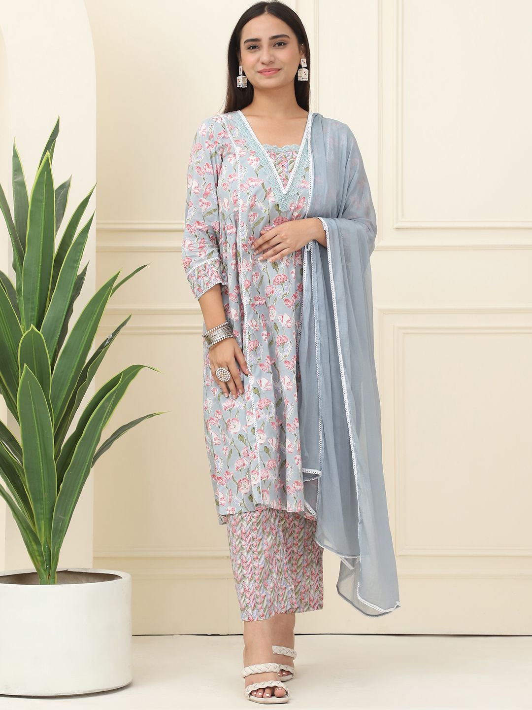 

BAESD Floral Printed Lace Work V-Neck Pure Cotton A-Line Kurta With Trouser & Dupatta, Grey