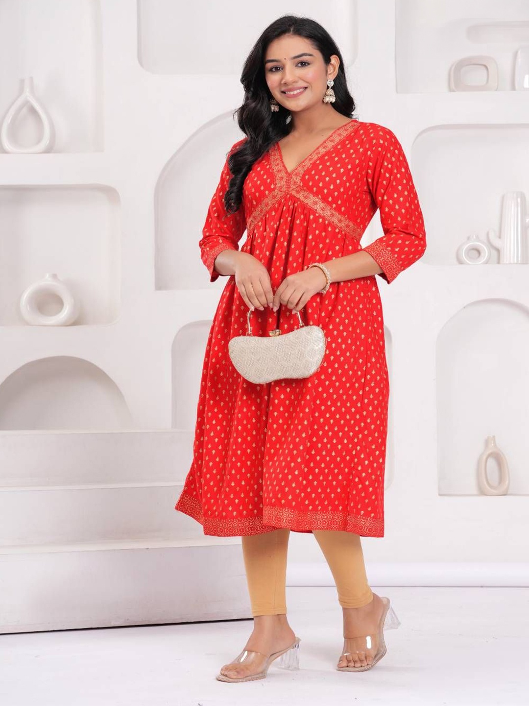 

WESTERN COTTON Printed Anarkali V-Neck Kurta, Red