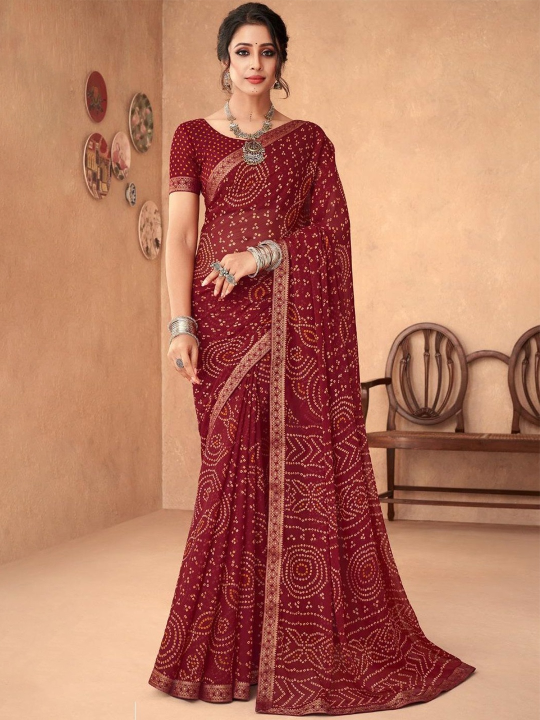 

DURGA EMPORIO Bandhani Embroidered Pure Chiffon Bandhani Saree, Maroon