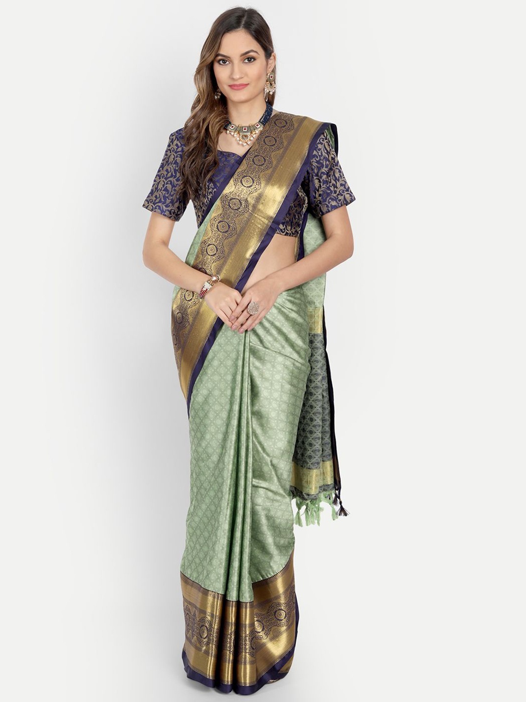 

DIVASTRI Checked Zari Saree, Green