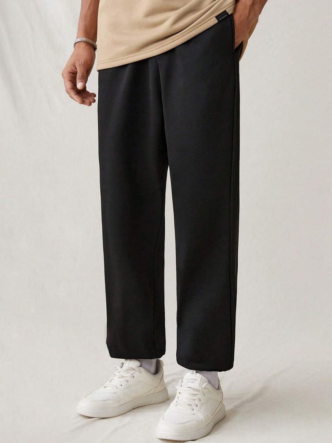 

FLYNOFF Men Relaxed Loose Fit Easy Wash Joggers, Black