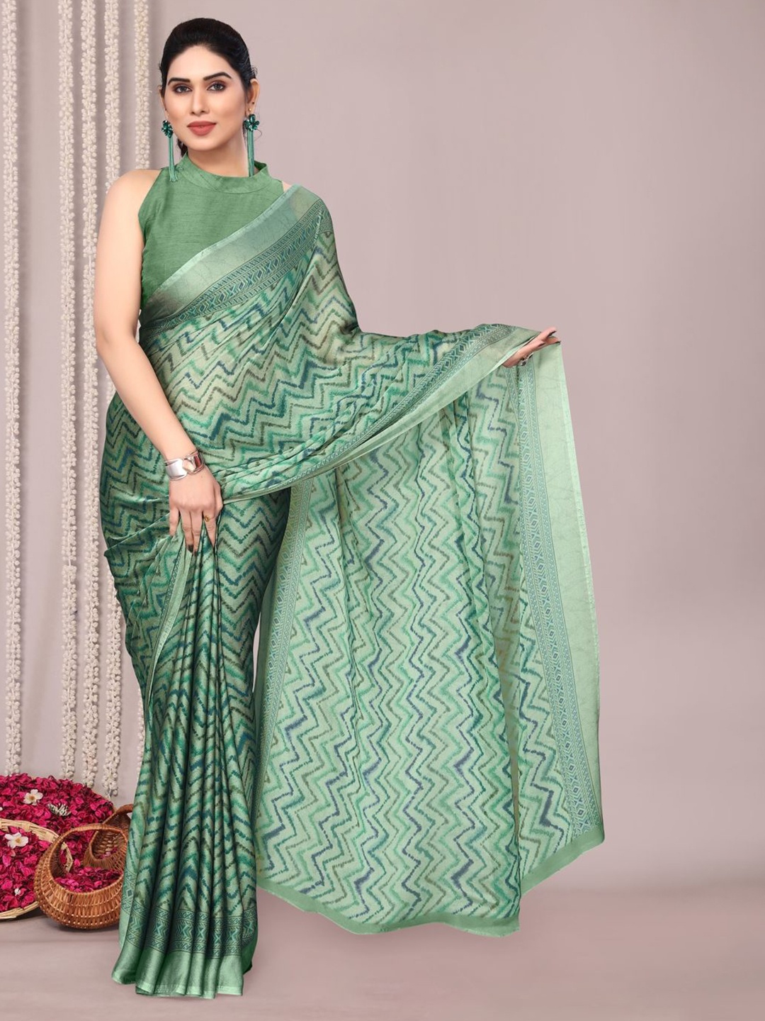 

KALINI Printed Saree with Blouse Piece, Sea green