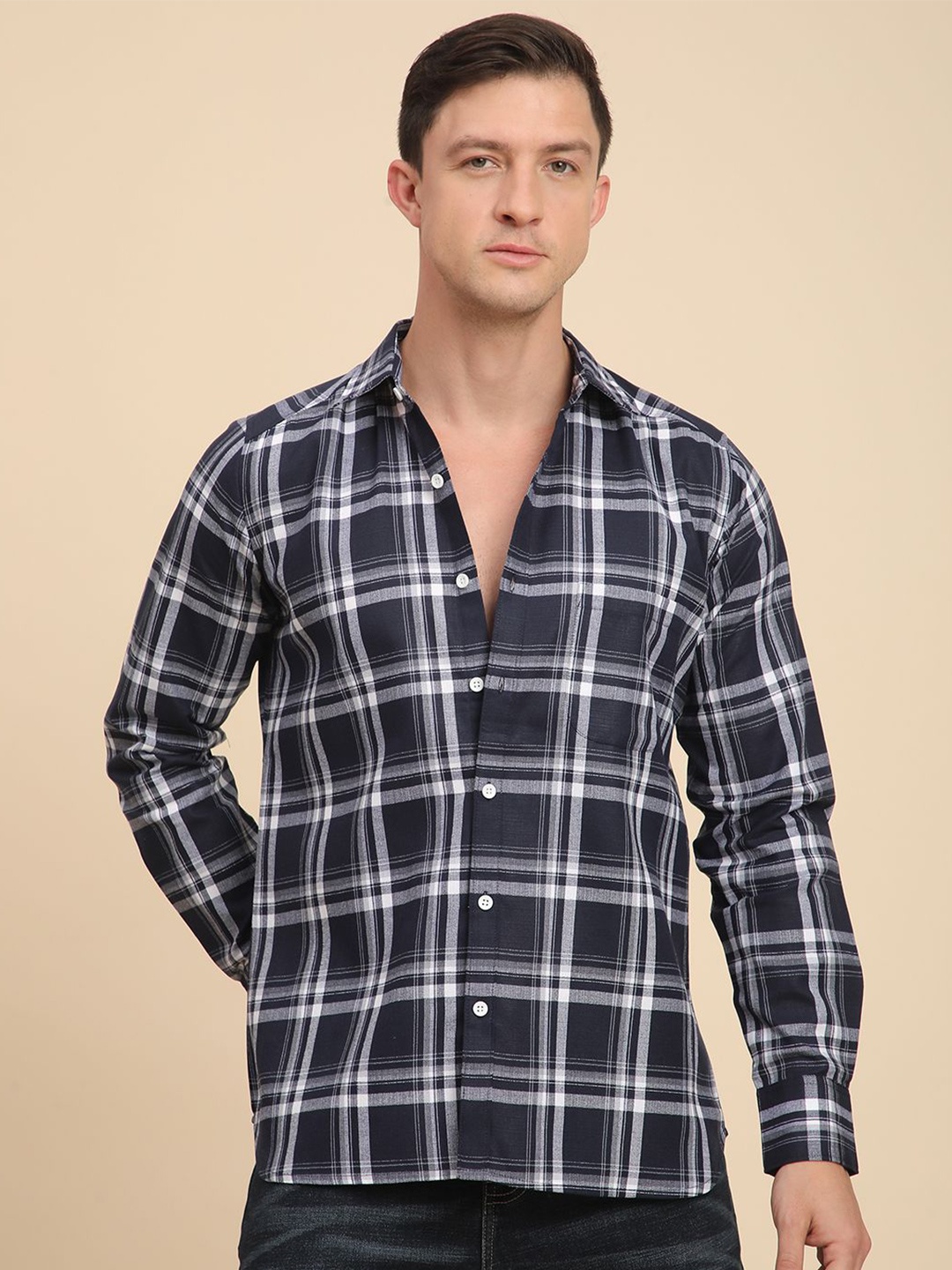 

Voroxy Men Comfort Fit Spread Collar Tartan Checked Casual Shirt, Black
