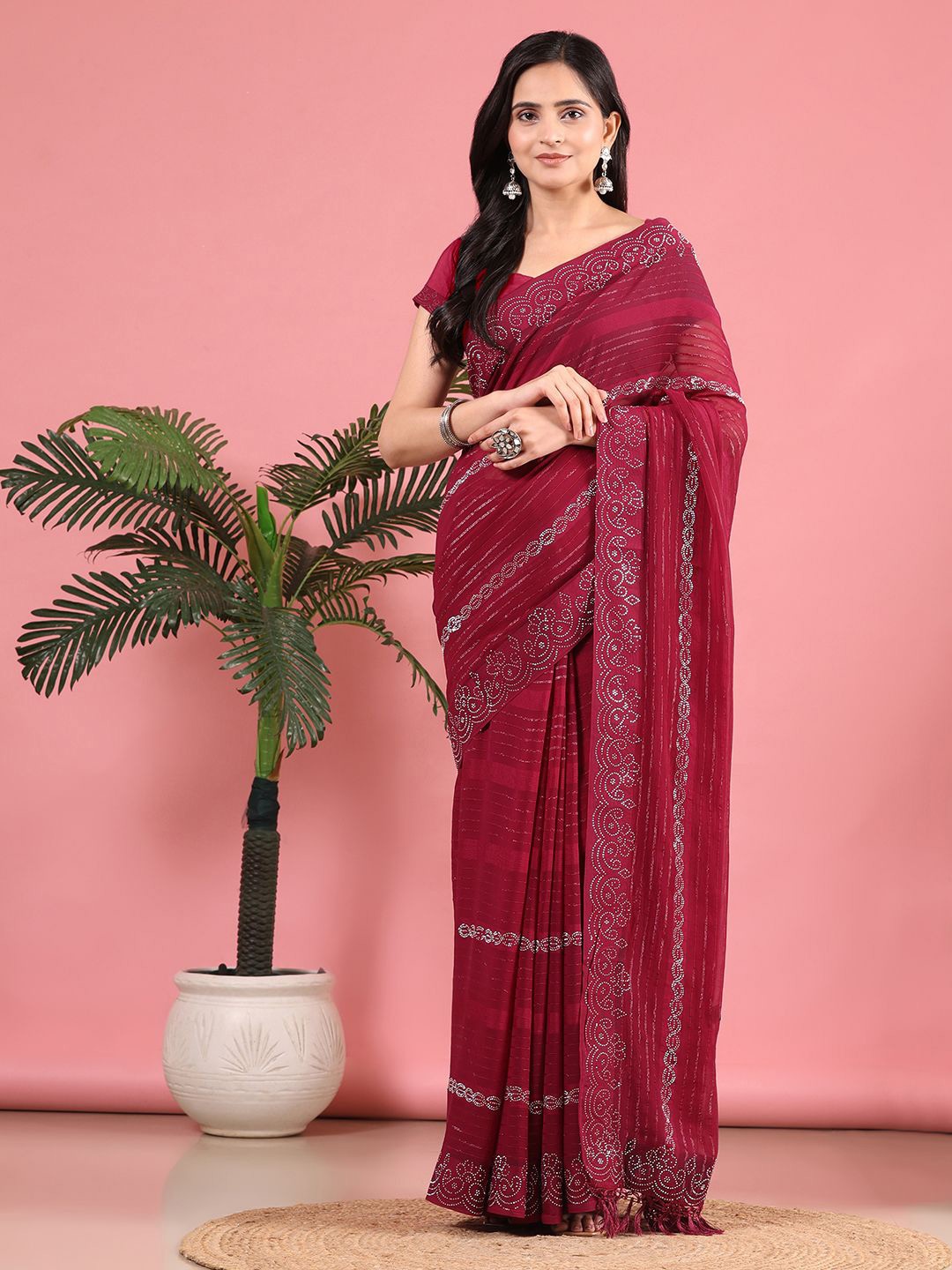 

Pionex Sequinned Embroidered Saree, Purple
