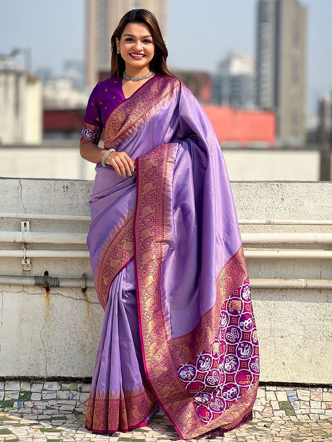 

LeeliPeeri Designer Woven Design Zari Tissue Patola Saree, Lavender