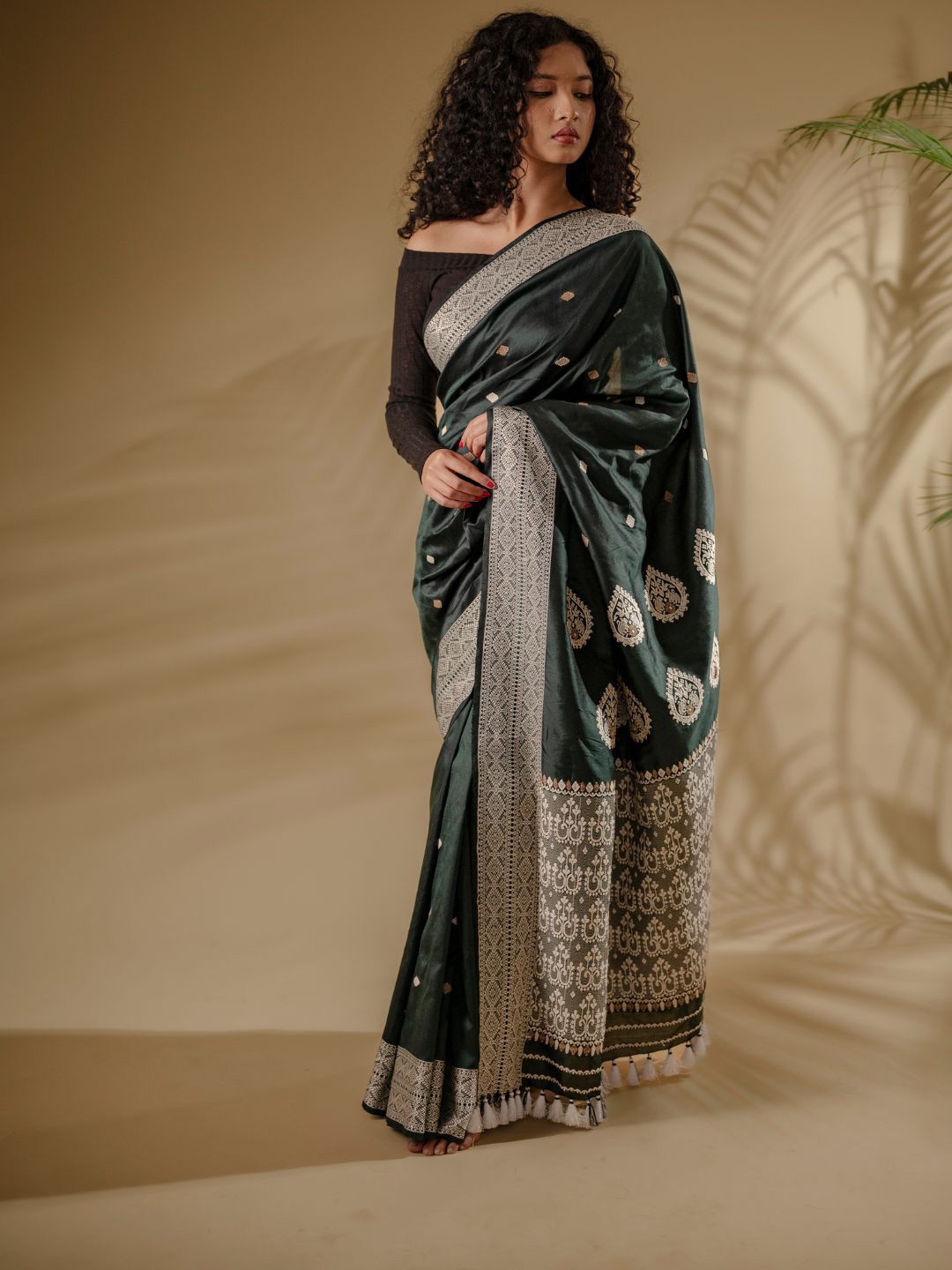 

Mayuri Silk Woven Design Zari Pure Silk Saree, Green