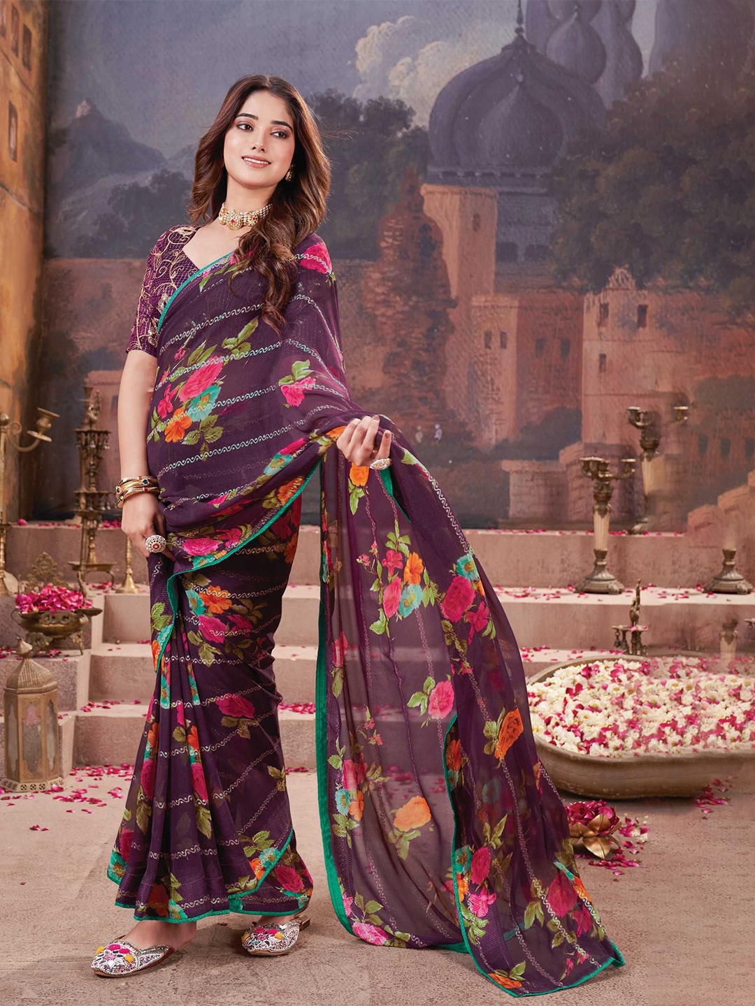 

DIVASTRI Floral Printed Saree, Purple