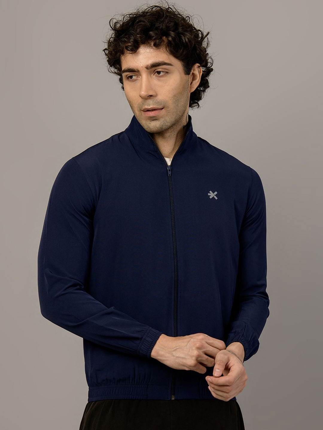 

HRX by Hrithik Roshan Men Lightweight Sporty Jacket, Navy blue