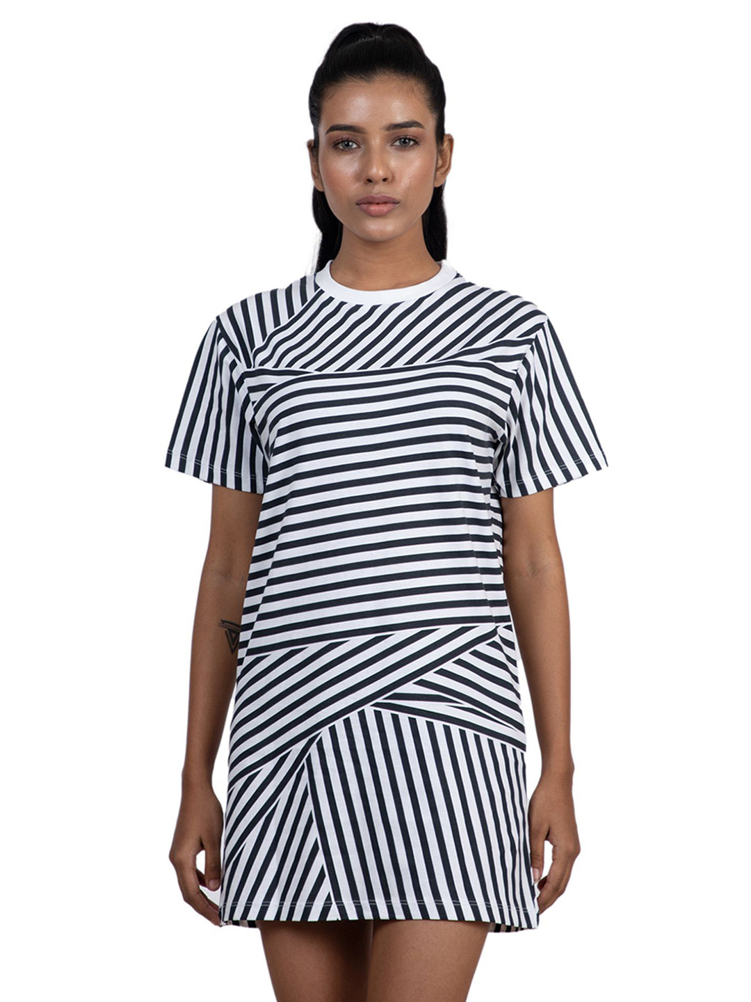 

WALAWALI Unisex Striped Round Neck Cotton Slim Fit T-shirt, White