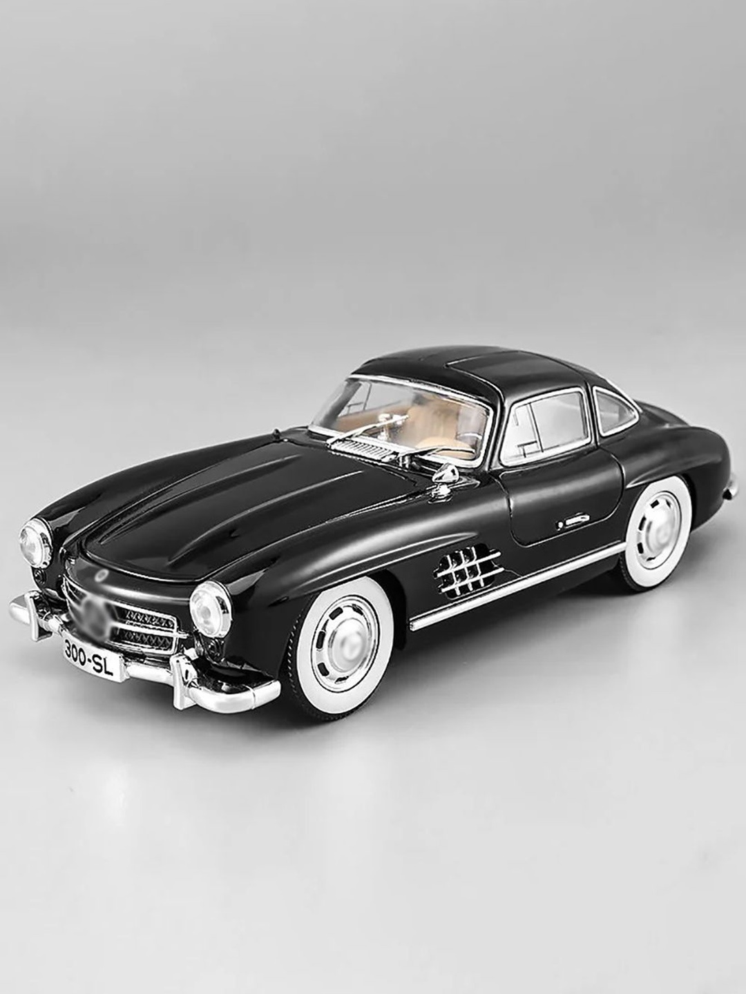 

UKAXA Kids 1:24 Diecast Metal Vintage Pullback Toy Car With Openable Door & Light Sound, Black