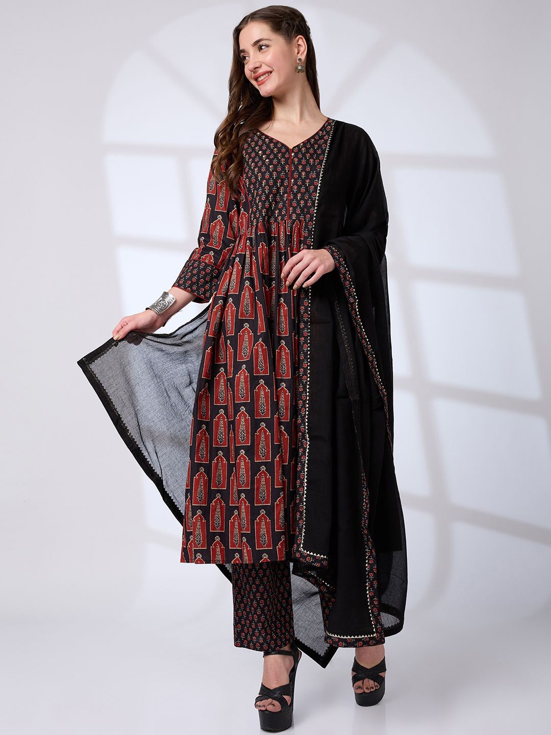 

Globus V-Neck Ethnic Print Sequin A-Line Kurta With Pant & Gotta Lace Dupatta Workwear Set, Black