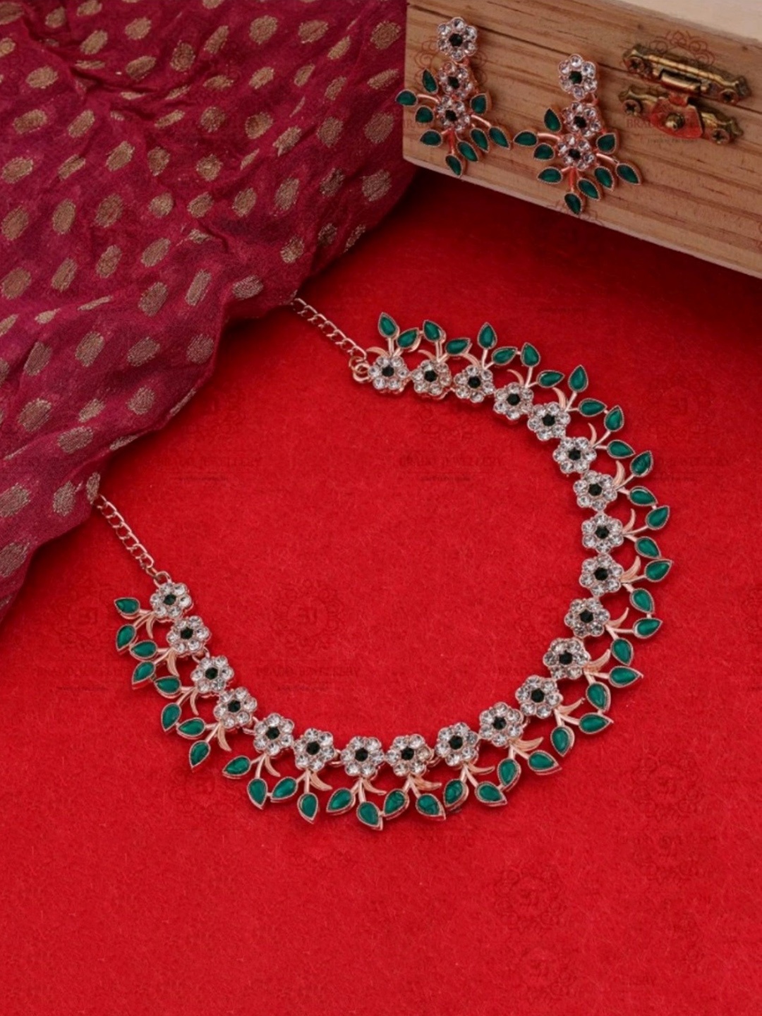 

MADDY SPACE Rose Gold-Plated Artificial Stones-Studded Necklace With Earrings