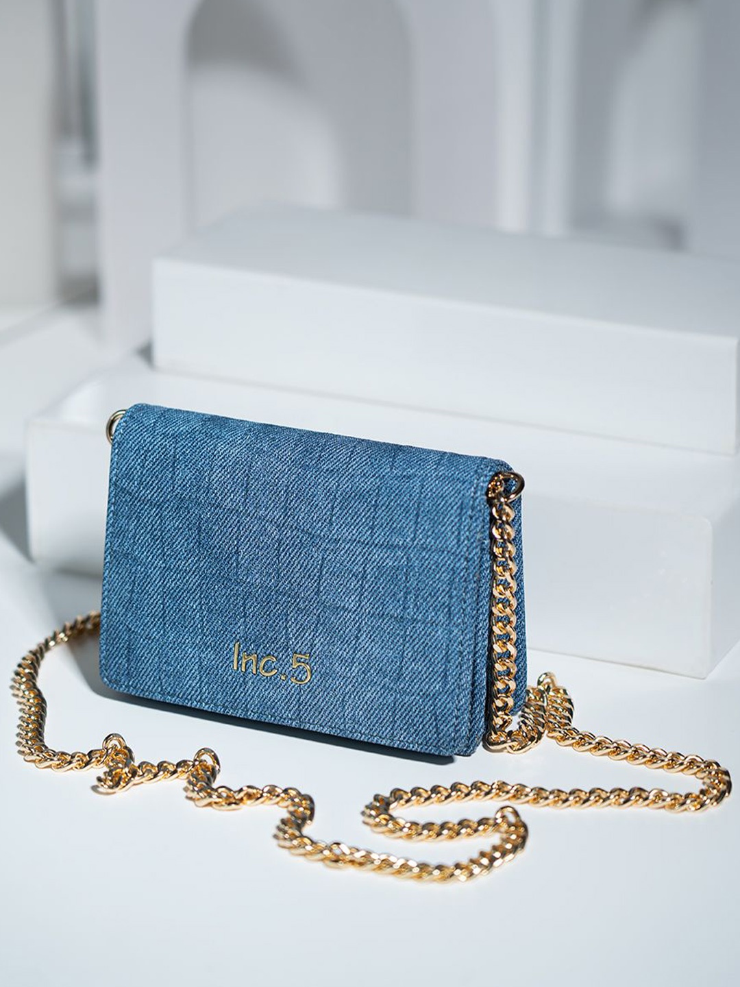 

Inc 5 Women Geometric Textured Card Holder, Blue