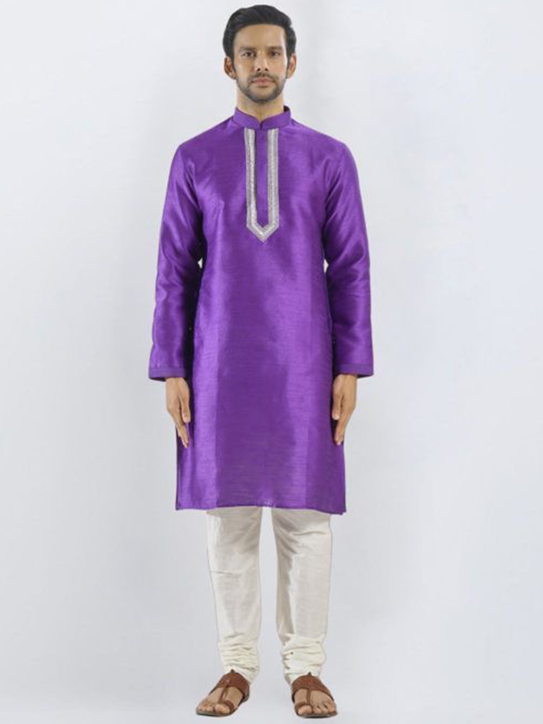 

SULAKSHACOUTUREZ Men Regular Kurta with Churidar, Purple