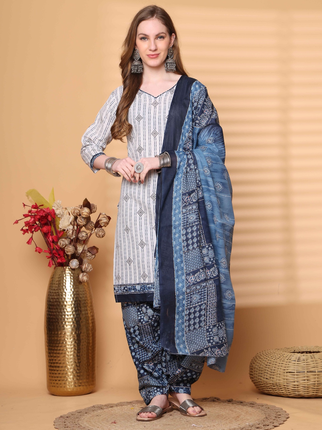 

Roly Poly Geometric Printed V-Neck Straight Kurta With Salwar And Dupatta, White