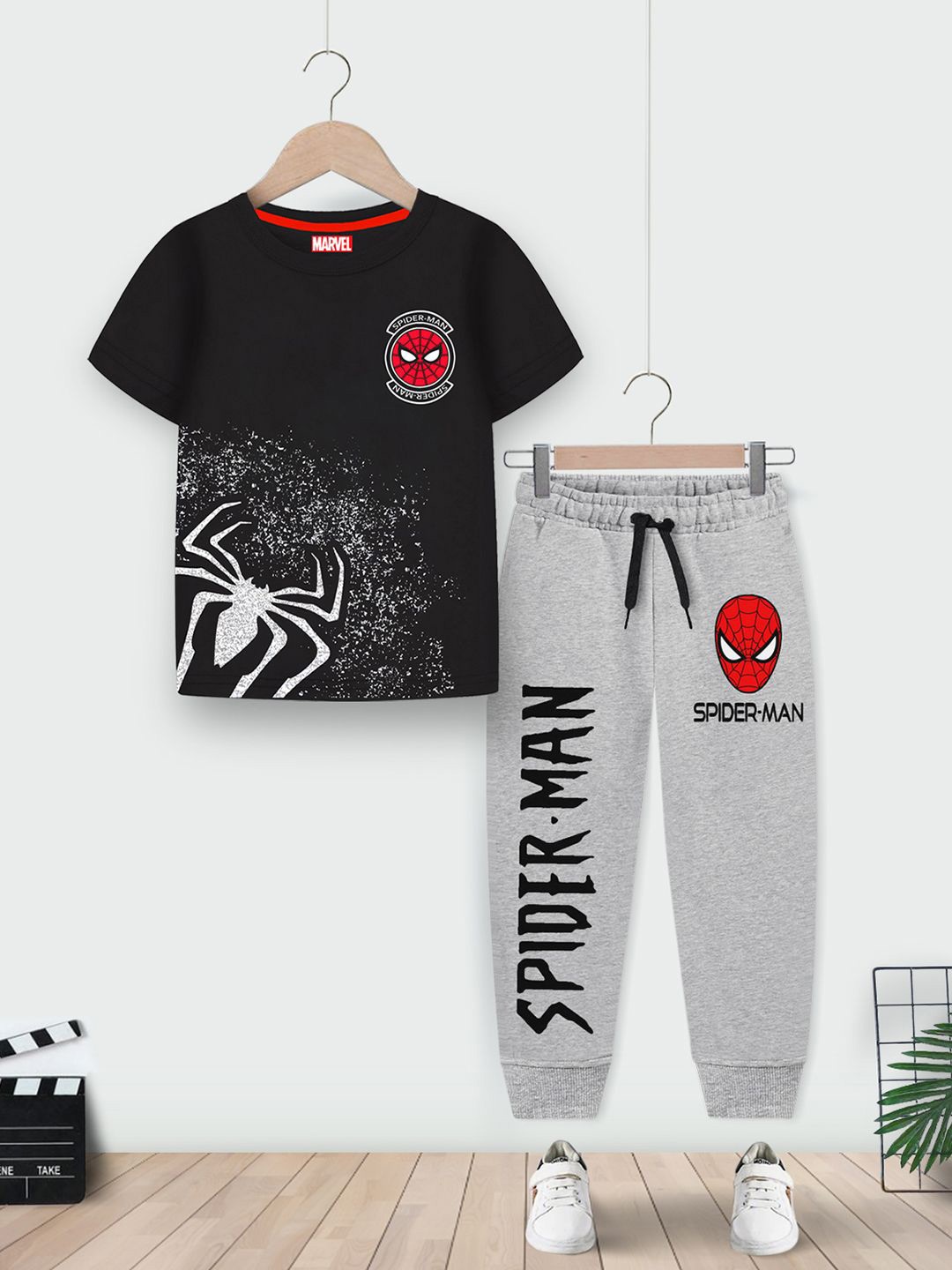 

Marvel by Miss and Chief Boys Spider-Man Printed T-shirt With Track Pant, Black