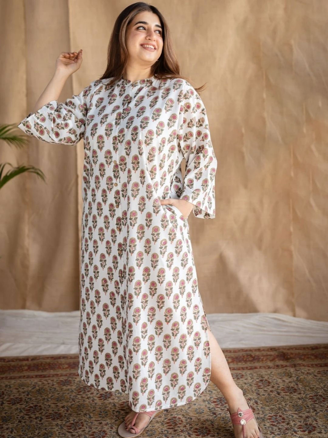 

THE INDIAN ETHNIC CO Women White Straight Sanganeri Cotton Dress