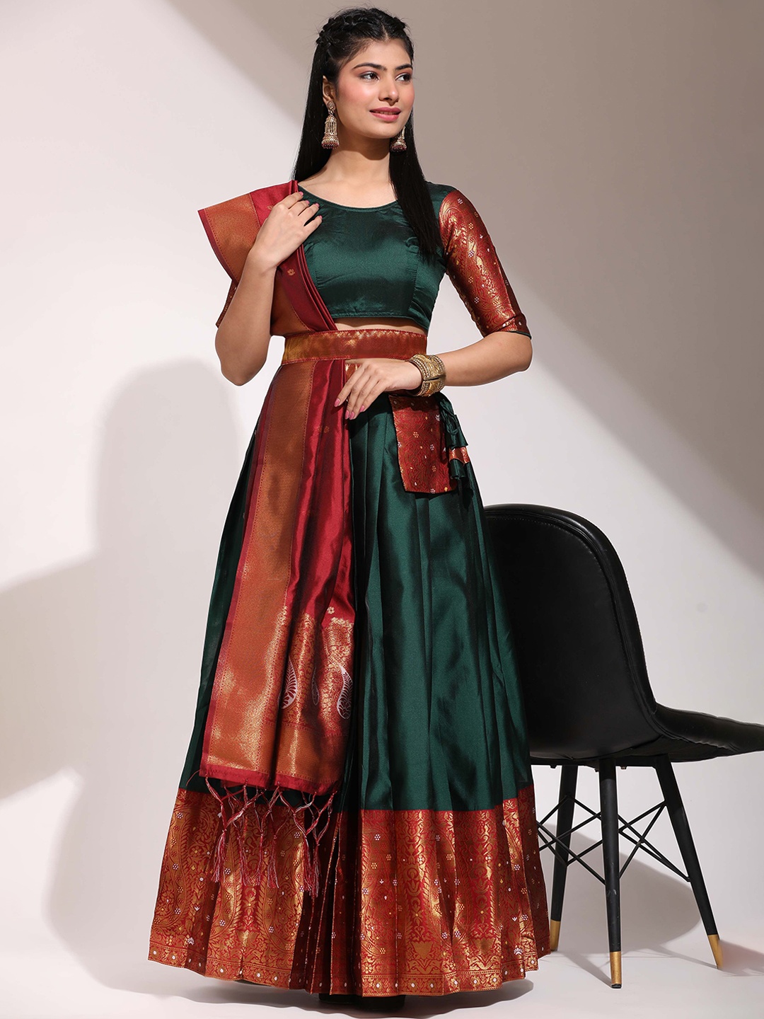 

DIVASTRI Semi-Stitched Lehenga & Unstitched Blouse With Dupatta, Green