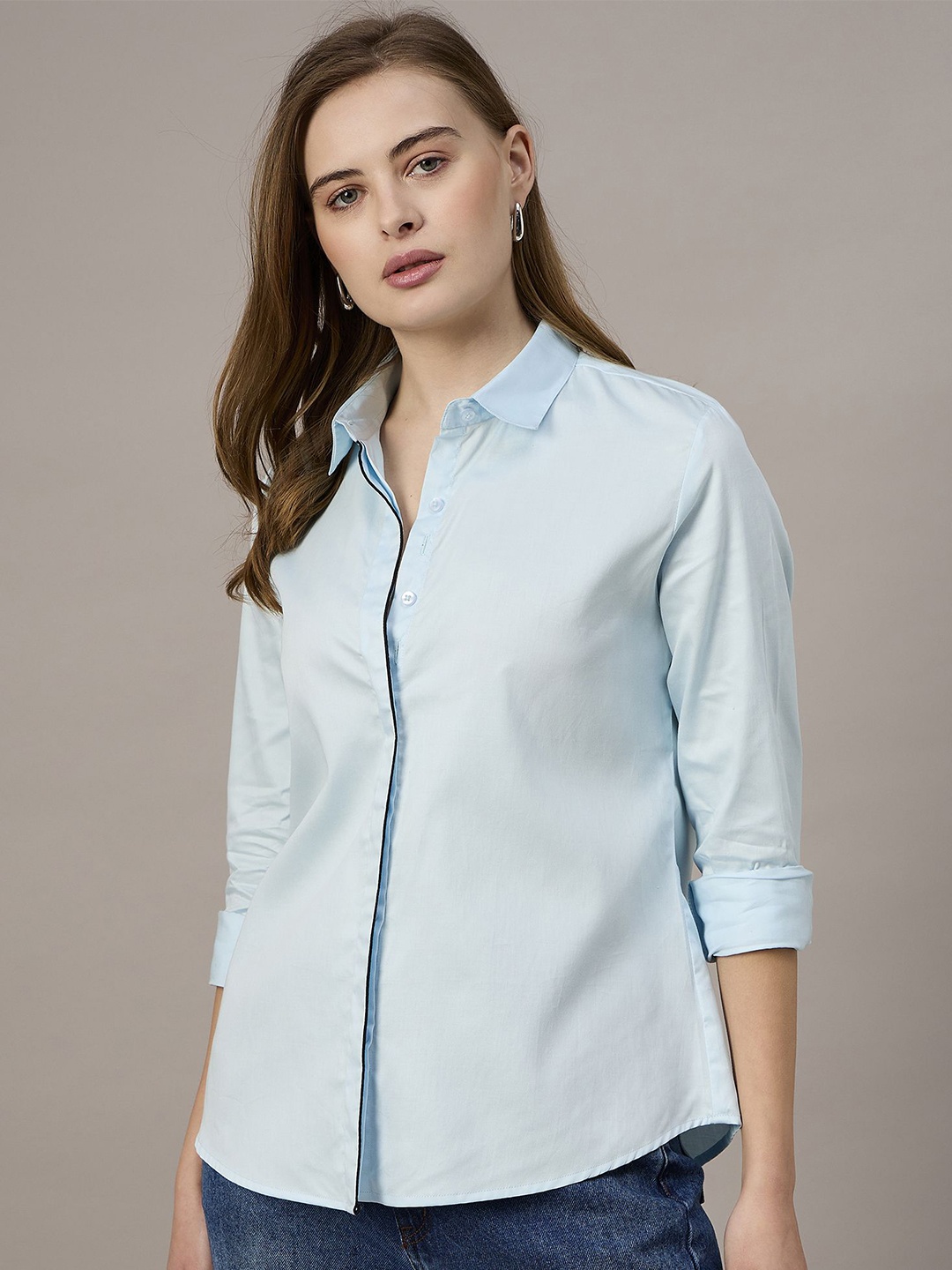 

The Roadster Lifestyle Co. Women Spread Collar Solid Cotton Casual Shirt, Blue