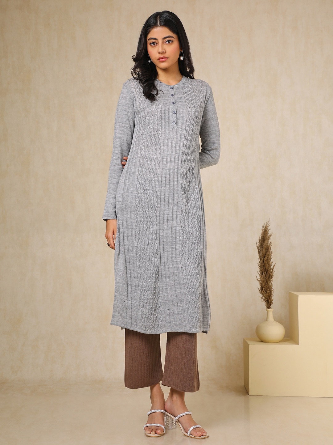 

Soch Women Thread Work Kurta, Grey