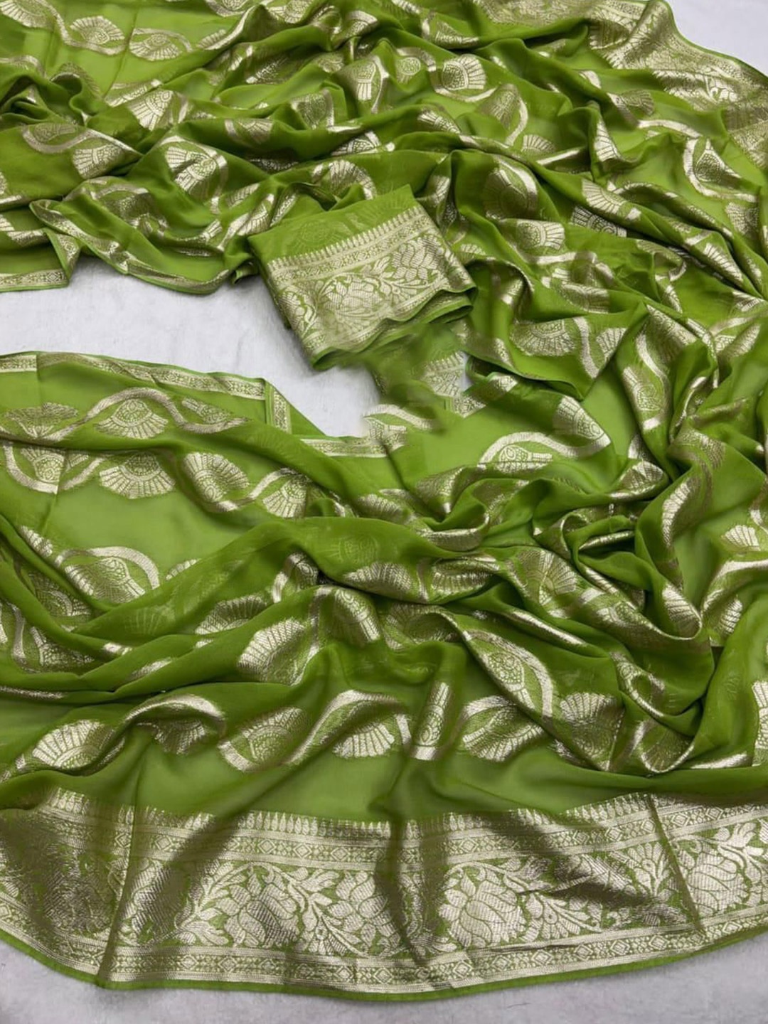 

PAYAL CREATION Ethnic Motifs Woven Design Zari Pure Georgette Maheshwari Saree, Green