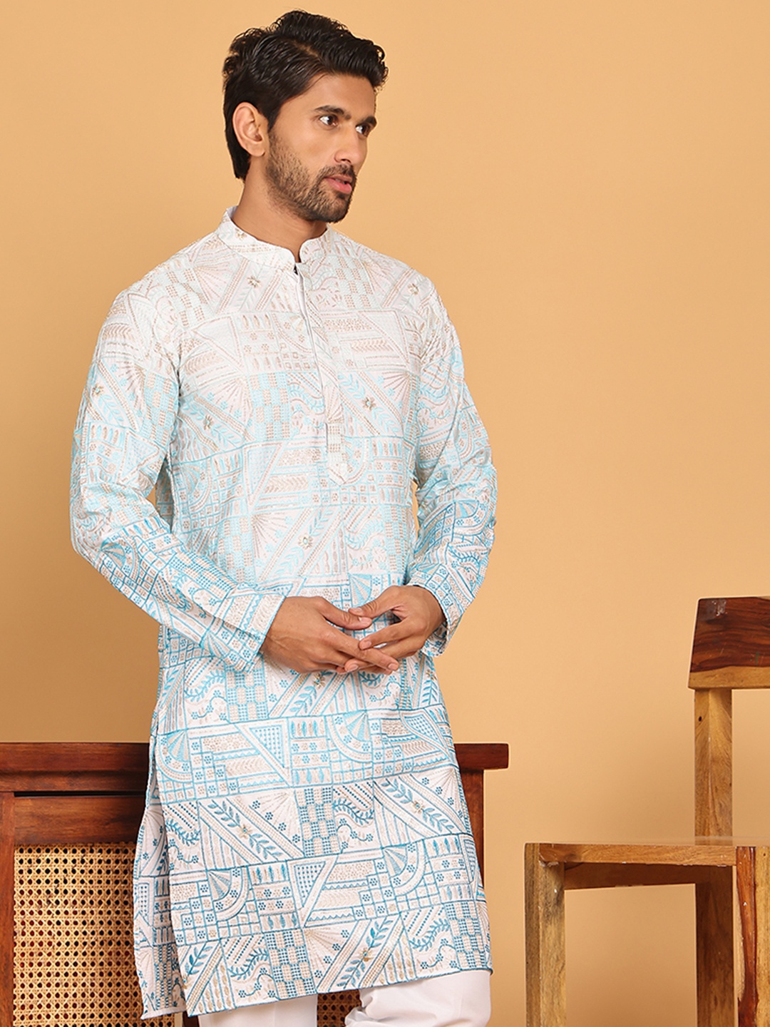 

Jompers Floral Embroidered Mandarin Collar Silk Thread Work Straight Kurta, Turquoise blue