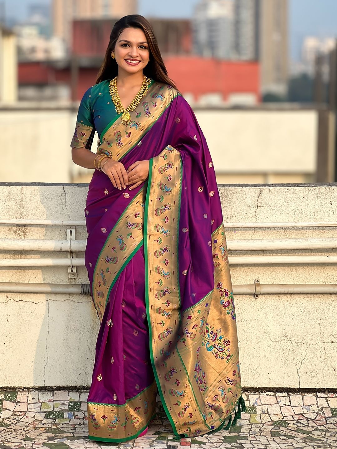 

DIVASTRI Ethnic Motifs Printed Zari Designer Paithani Saree, Purple