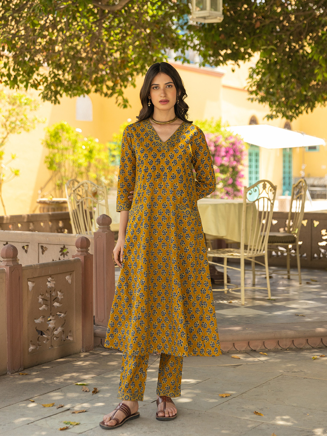 

The Ethnic Label Floral Printed Pure Cotton V-Neck A-Line Kurta With Trousers, Mustard