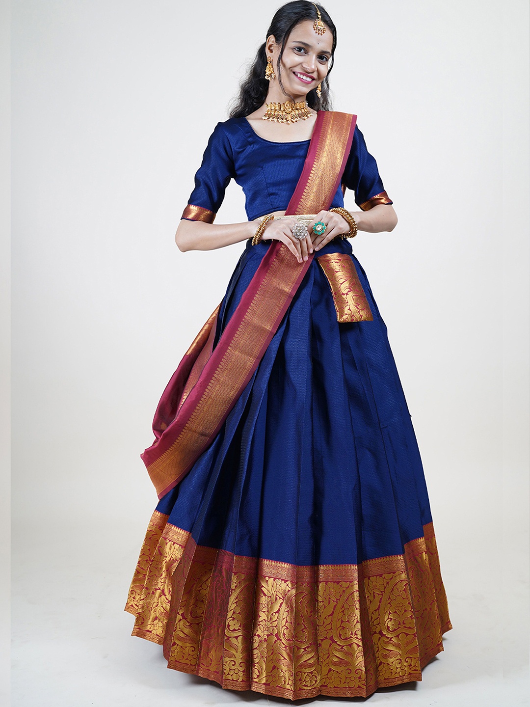 

DIVASTRI Semi-Stitched Lehenga & Unstitched Blouse With Dupatta, Navy blue