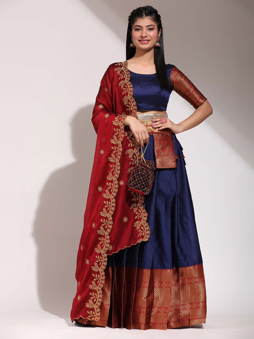 

DIVASTRI Semi-Stitched Lehenga & Unstitched Blouse With Dupatta, Navy blue