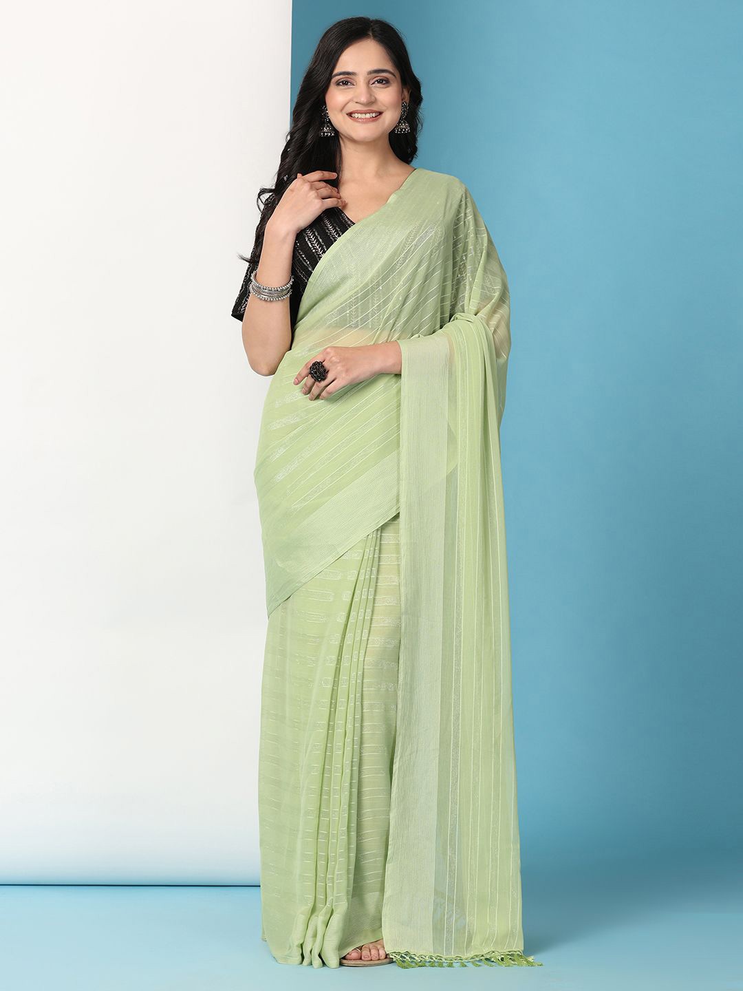 

Pionex Striped Saree, Green