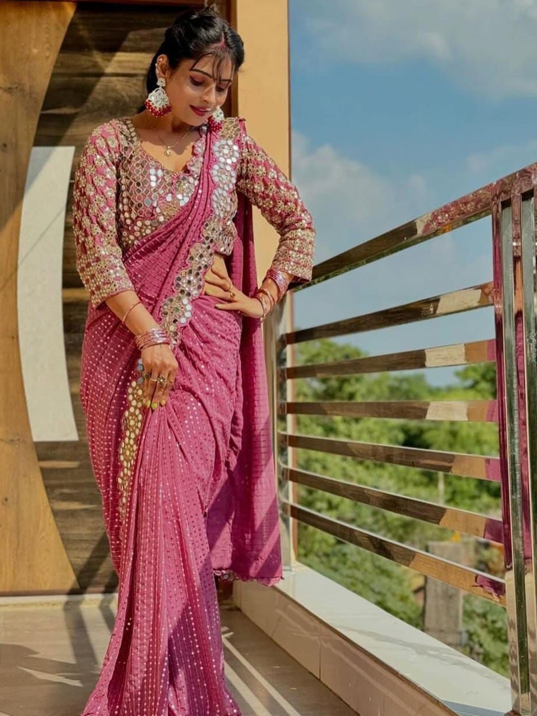 

MANSUBHA Embellished Beads and Stones Pure Georgette Designer Banarasi Saree, Pink