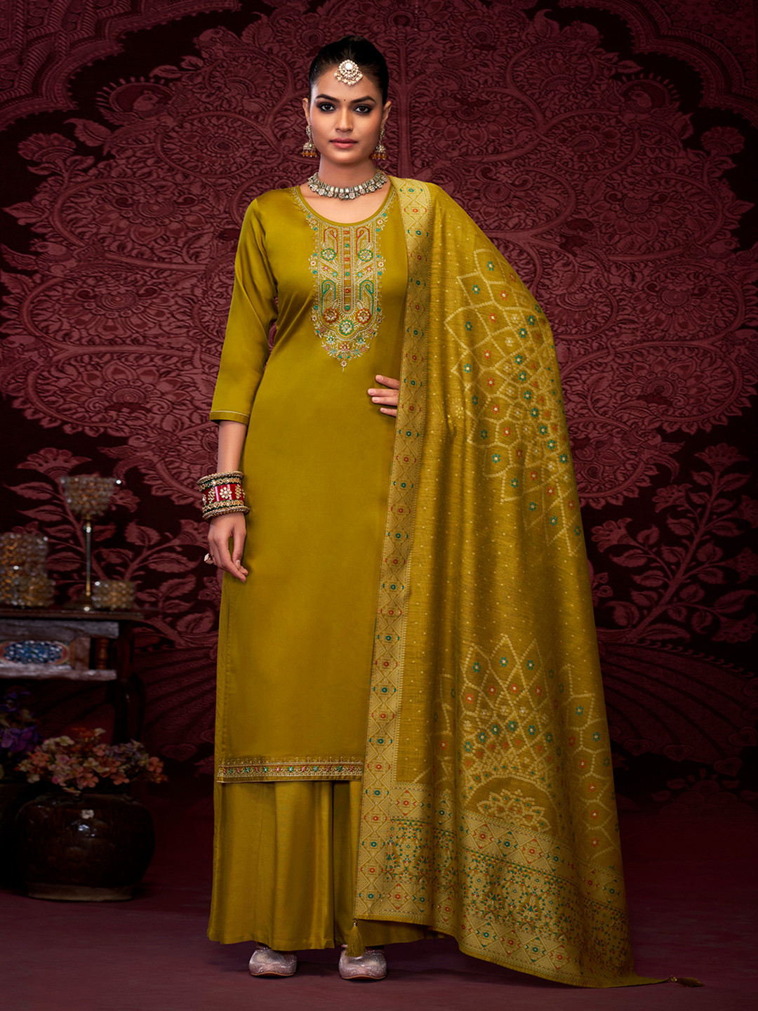 

Anouk Green Floral Embroidered Sequinned Unstitched Dress Material