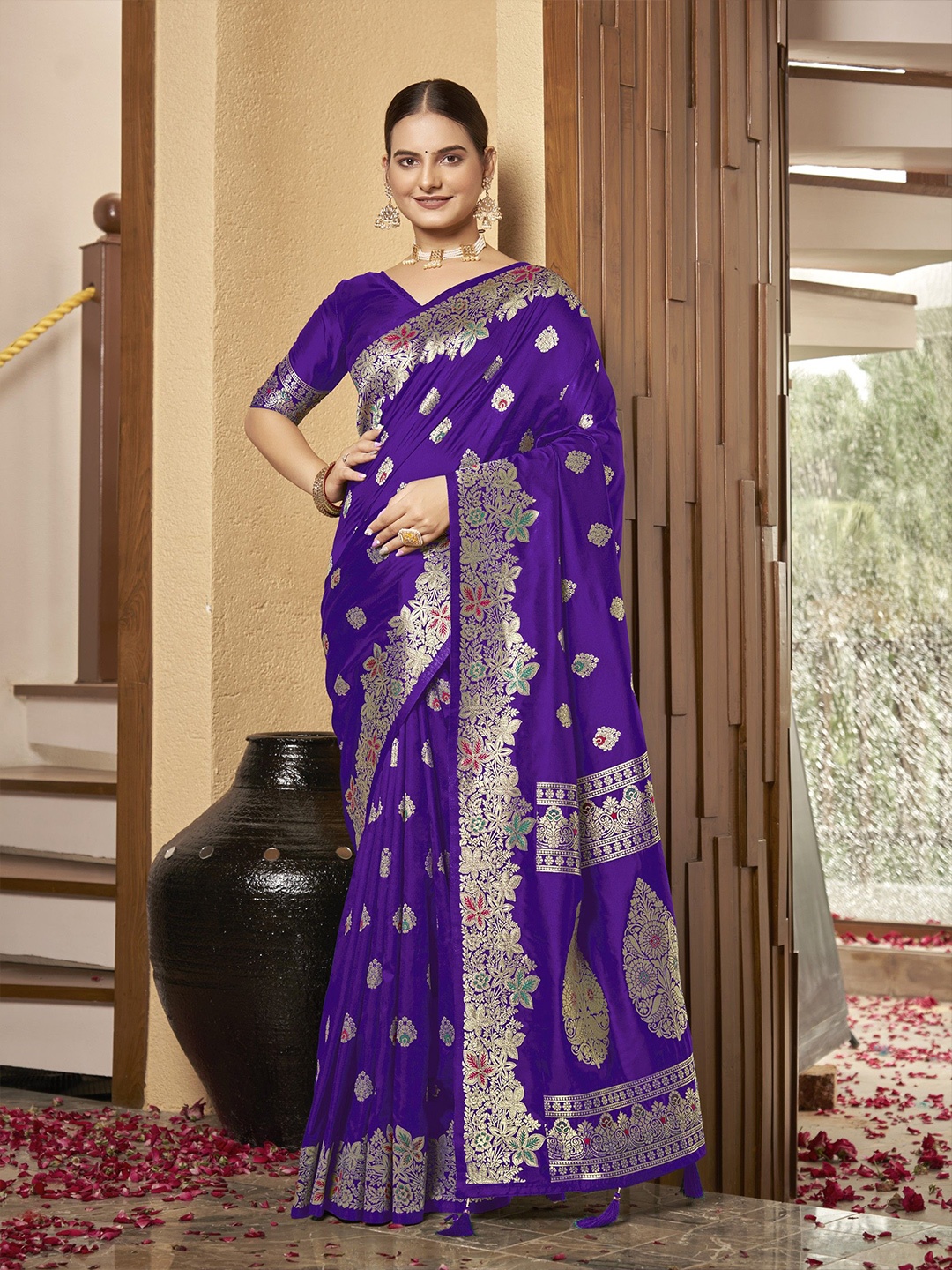 

SAREETHNIC Woven Design Zari Pure Silk Banarasi Saree, Purple