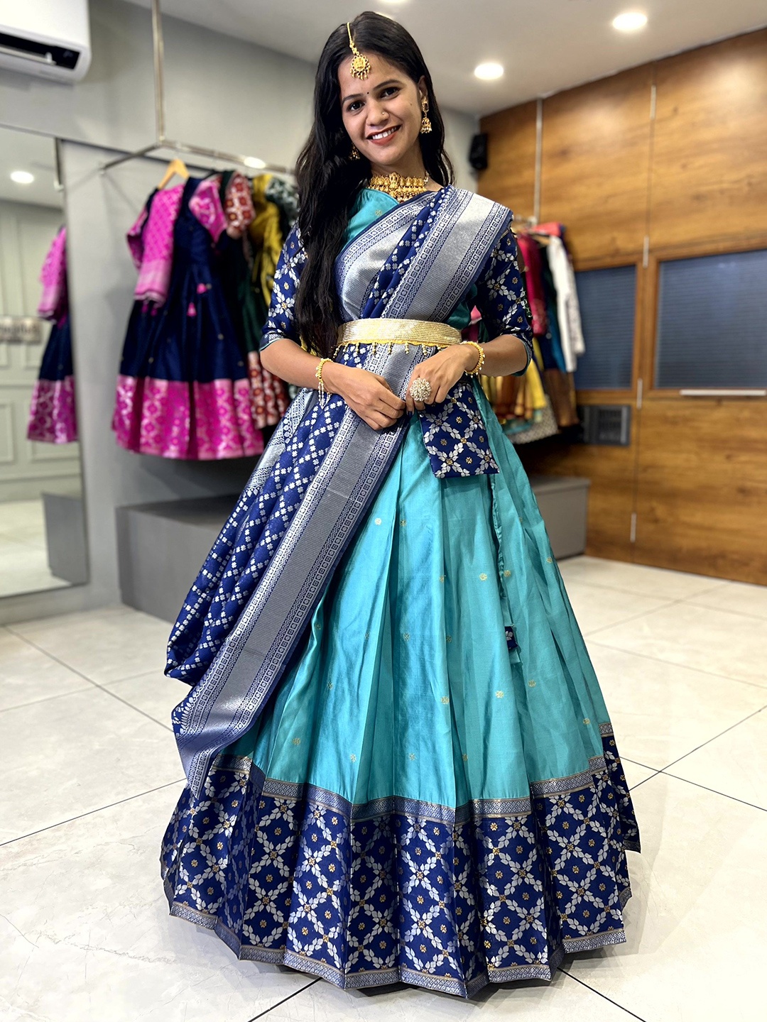 

DIVASTRI Semi-Stitched Lehenga & Unstitched Blouse With Dupatta, Blue