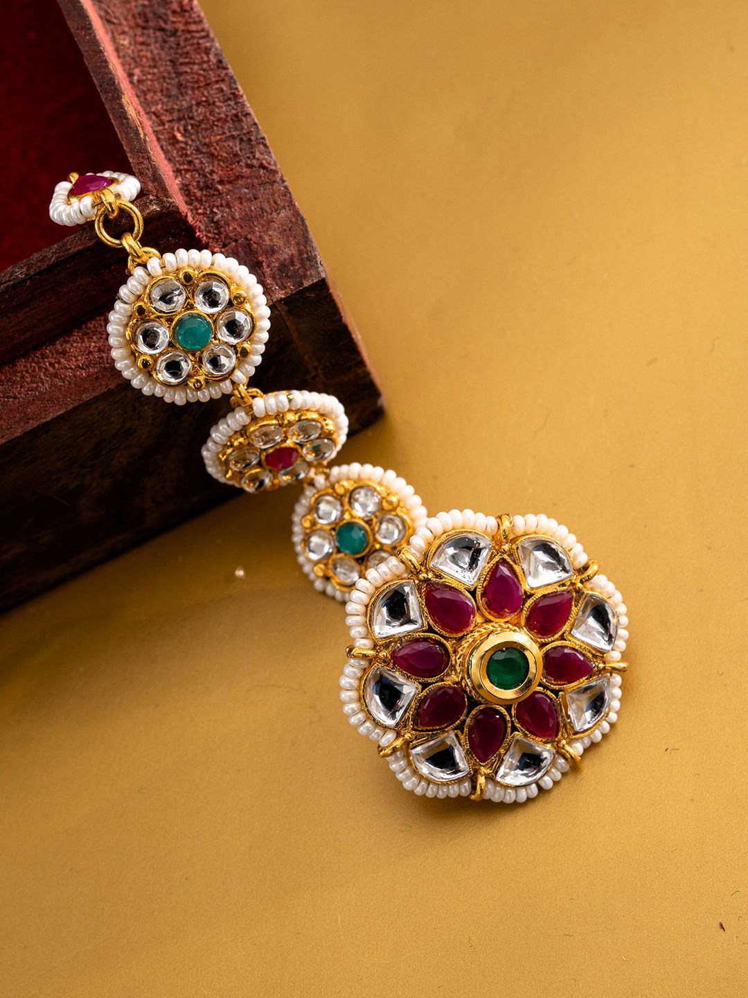 

PANASH Gold-Plated Kundan Studded Maang Tikka Head Jewellery