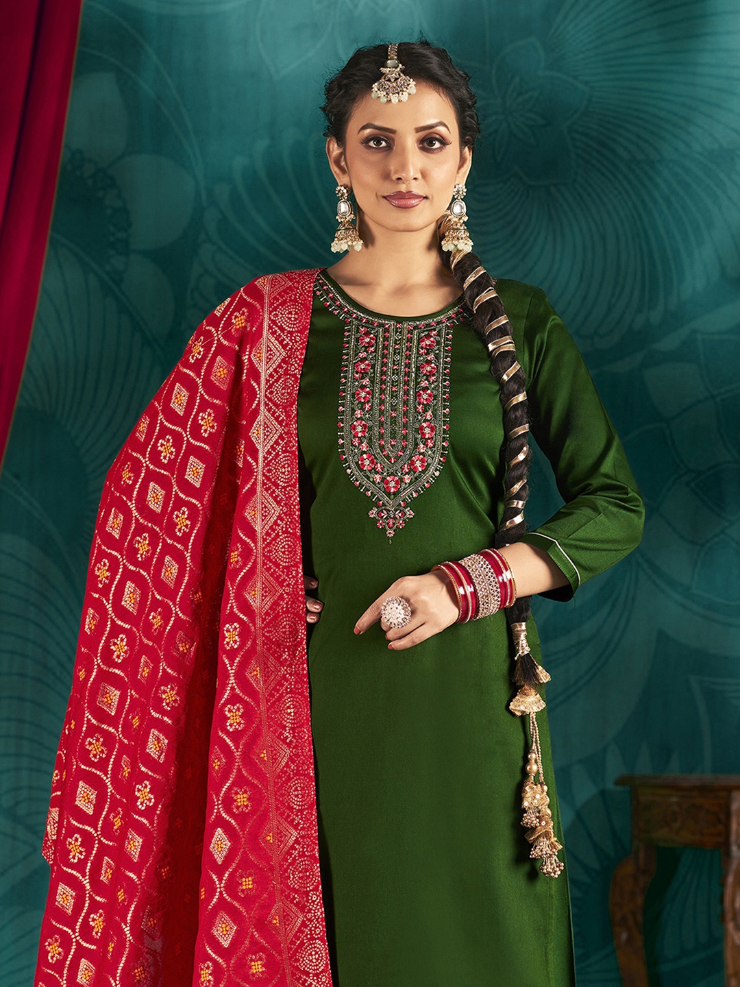 

Anouk Ethnic Motifs Embroidered Unstitched Dress Material, Green