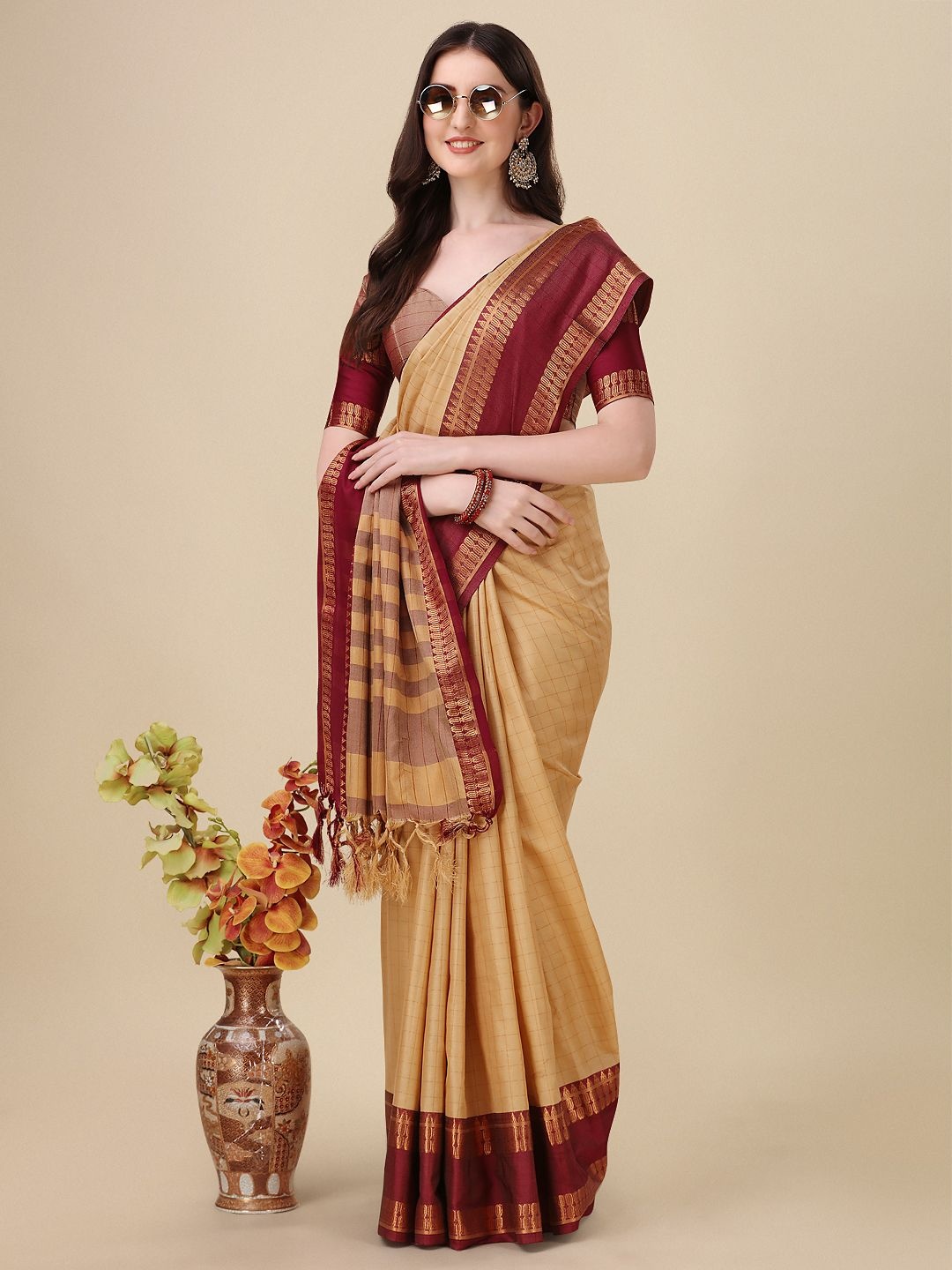 

DIVASTRI Woven Design Zari Mysore Silk Saree, Beige