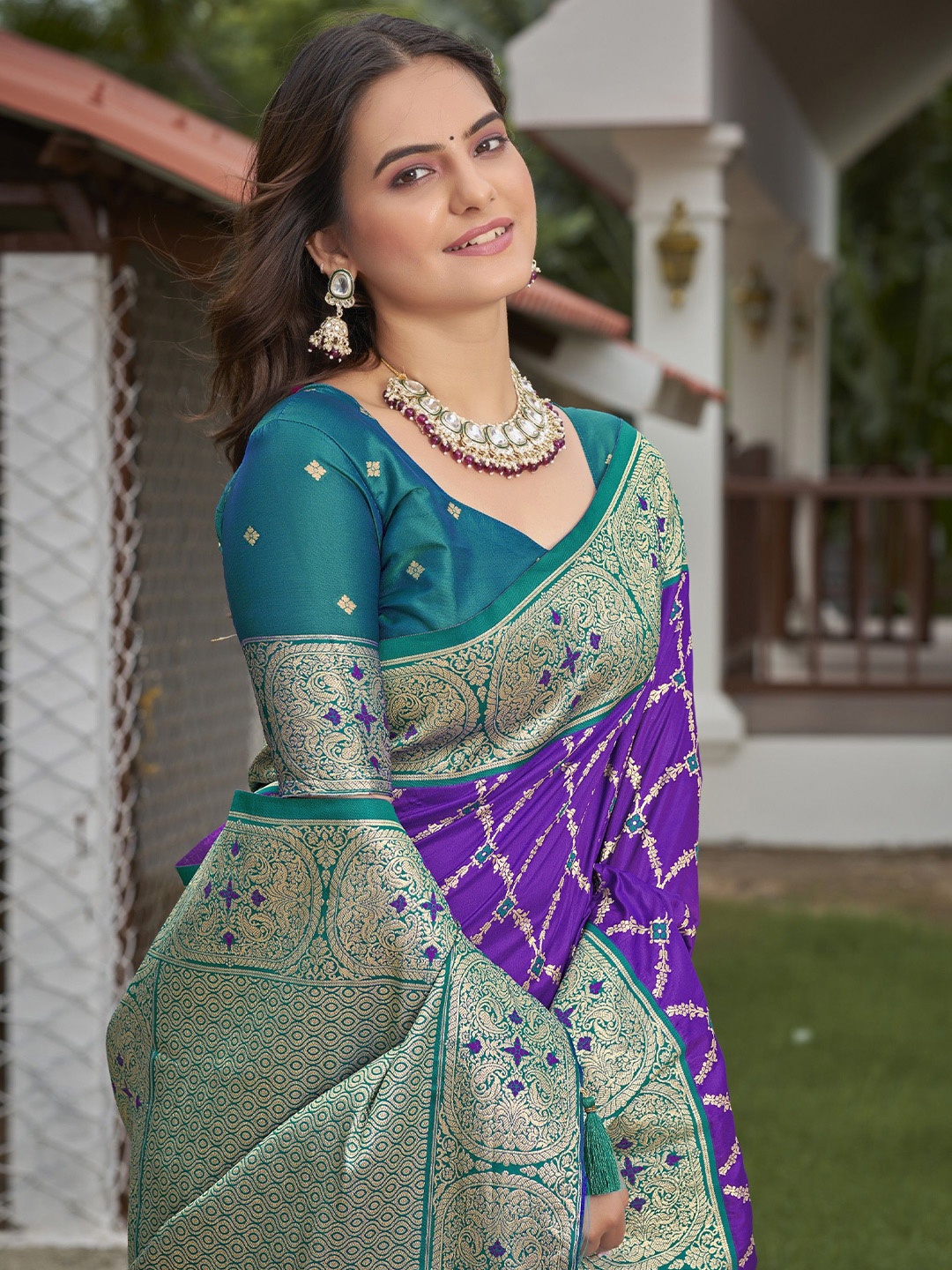 

SAREETHNIC Woven Design Zari Pure Silk Banarasi Saree, Purple