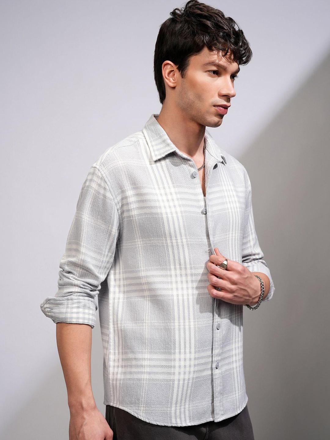 

HIGHLANDER Men Mesh Dobby Textured Relaxed Overshirt, Grey
