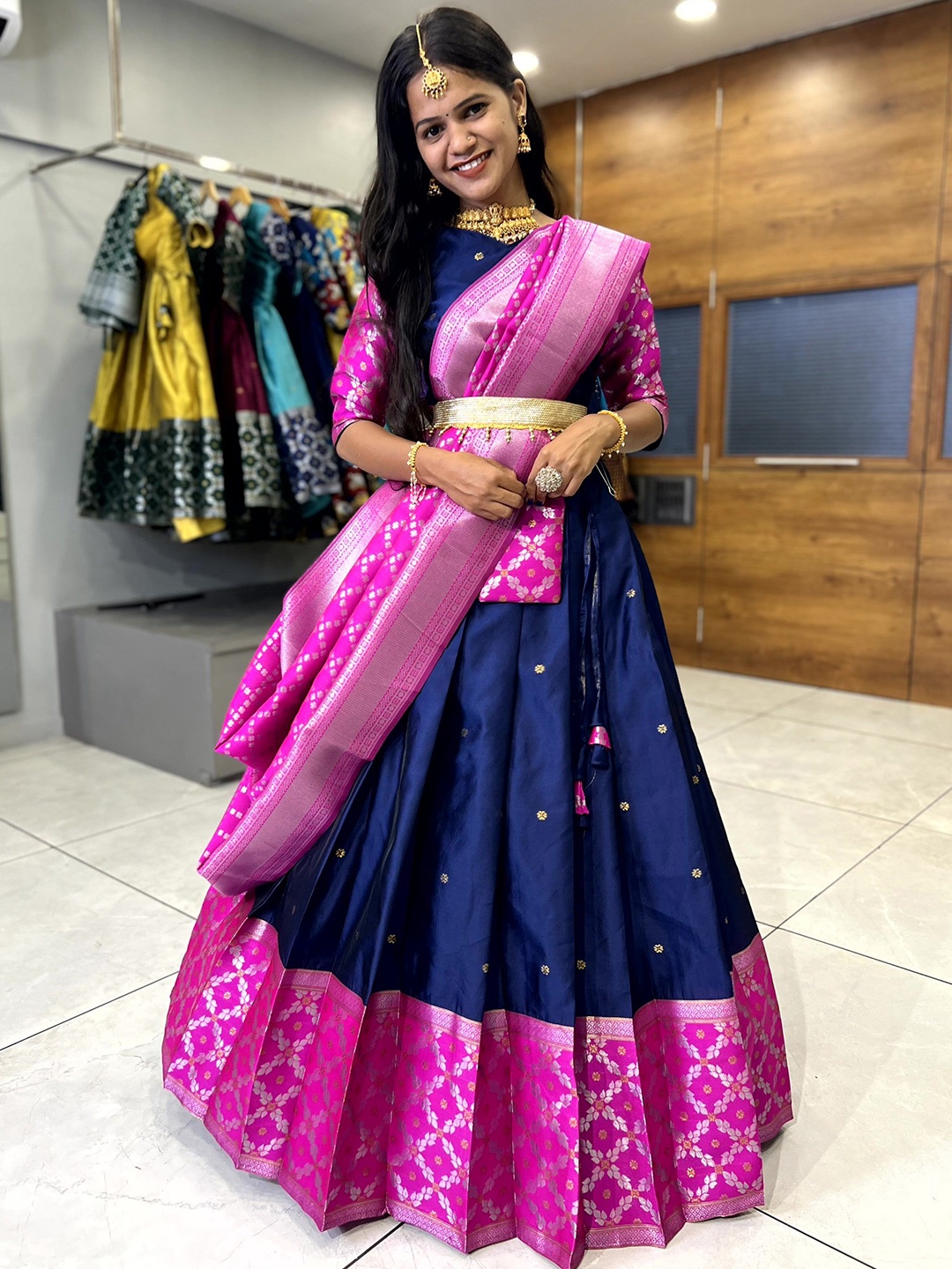 

DIVASTRI Semi-Stitched Lehenga & Unstitched Blouse with Dupatta, Navy blue