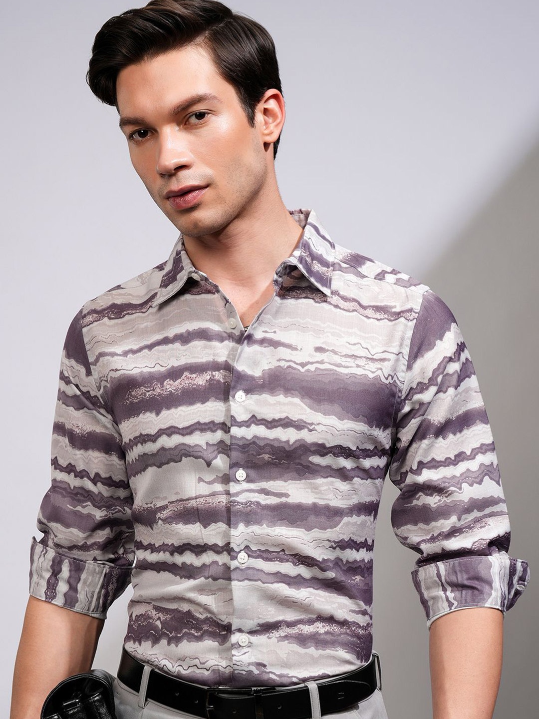 

HIGHLANDER Men Popcorn Textured Printed Casual Shirt, Grey